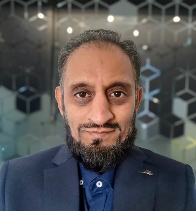 Mustak Ugradar portrait photo